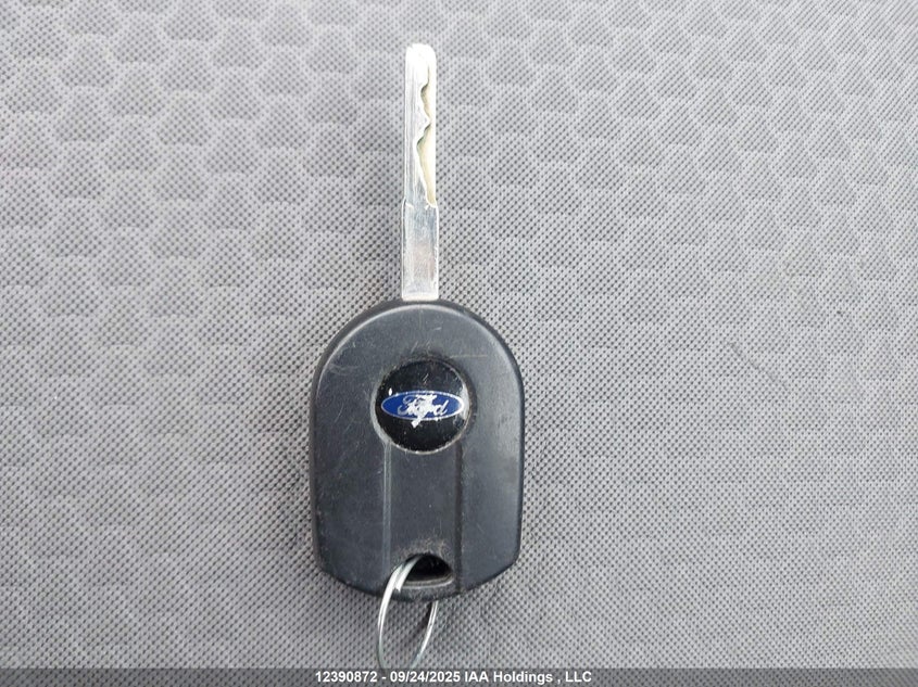 1FMCU0GD4HUD13921 2017 FORD ESCAPE photo no. 11
