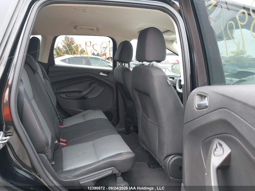 1FMCU0GD4HUD13921 2017 FORD ESCAPE photo no. 8