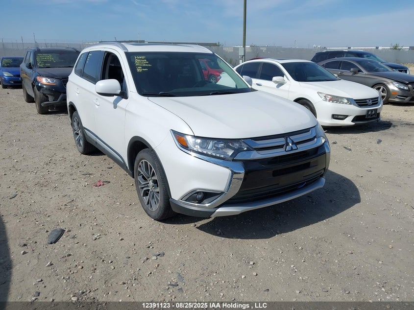JA4AZ2A31GZ603666 2016 Mitsubishi Outlander Es auction photo 1