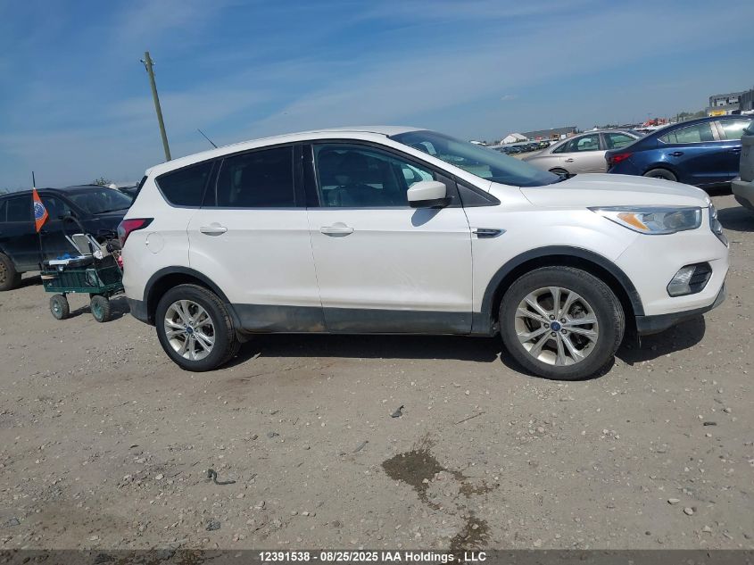 2017 Ford Escape Se VIN: 1FMCU9G92HUB70029 Lot: 12391538