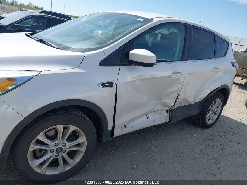 2017 Ford Escape Se VIN: 1FMCU9G92HUB70029 Lot: 12391538