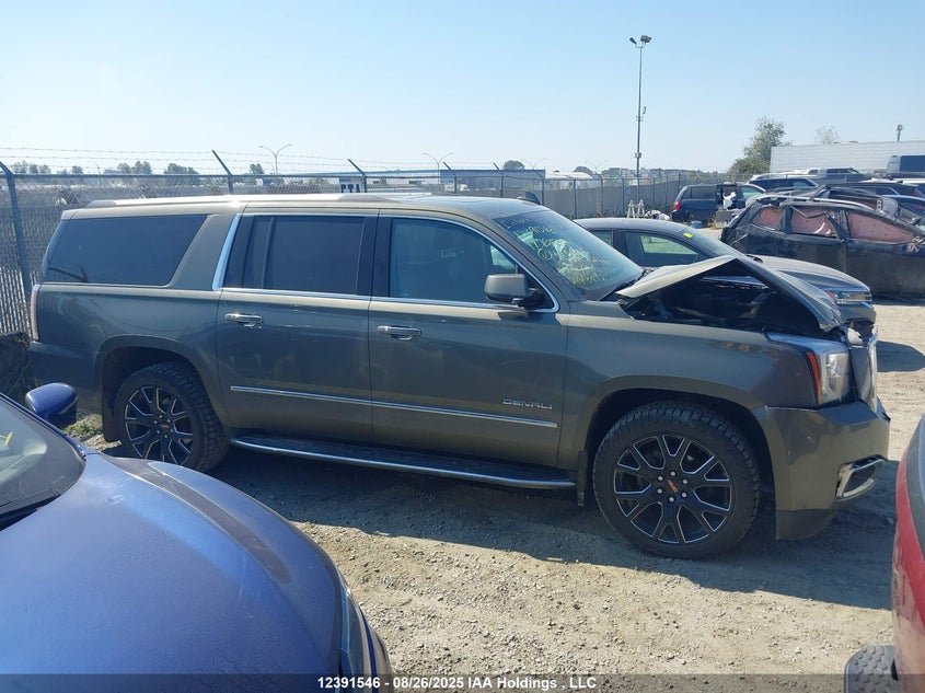 1GKS2HKJ2HR203121 2017 GMC YUKON photo no. 13