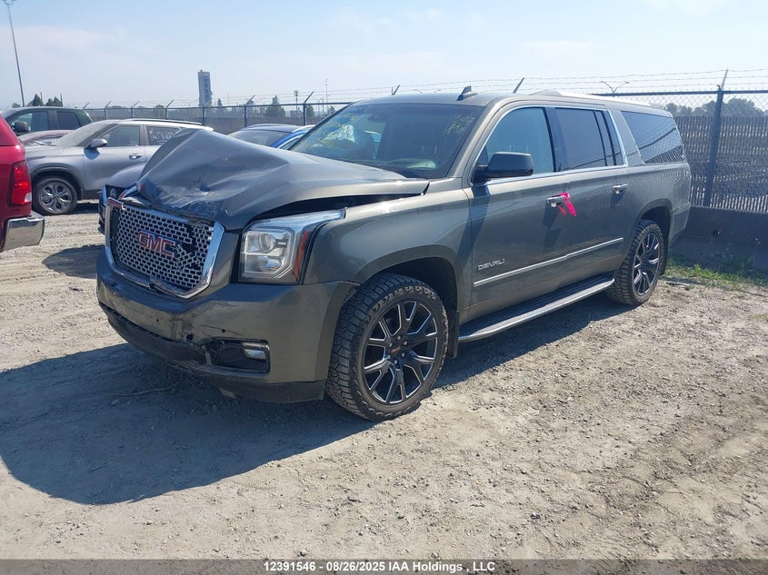 1GKS2HKJ2HR203121 2017 GMC YUKON photo no. 2