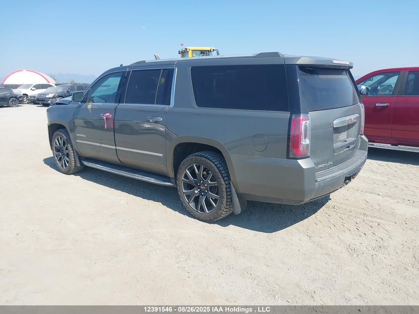 1GKS2HKJ2HR203121 2017 GMC YUKON photo no. 3