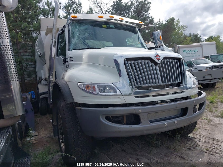 3HAEKTAT4RL878472 INTERNATIONAL HV607 Photo 1