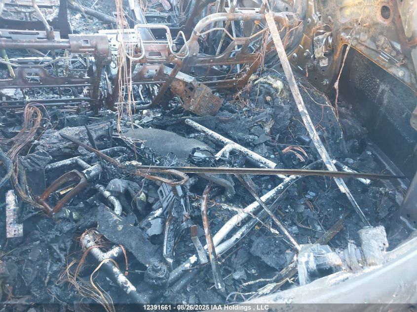 2016 Hyundai Santa Fe Sport 2.0T Se VIN: 5XYZUDLA4GG334317 Lot: 12391661