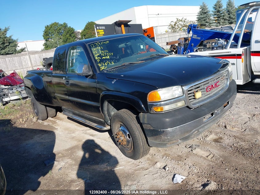 2GTEC19V121163555 2002 GMC New Sierra C1500 auction photo 1