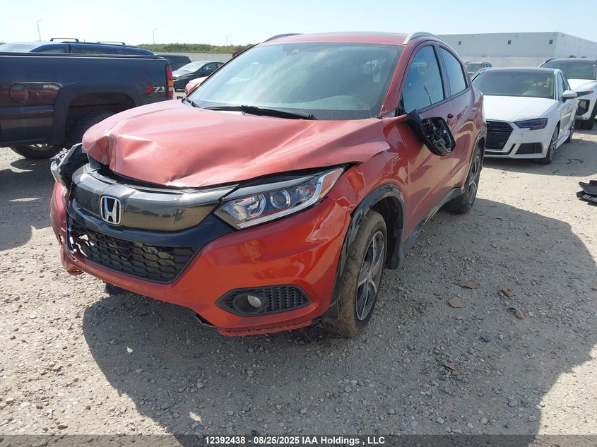 3CZRU6H25NM105085 2022 HONDA HR-V photo no. 2
