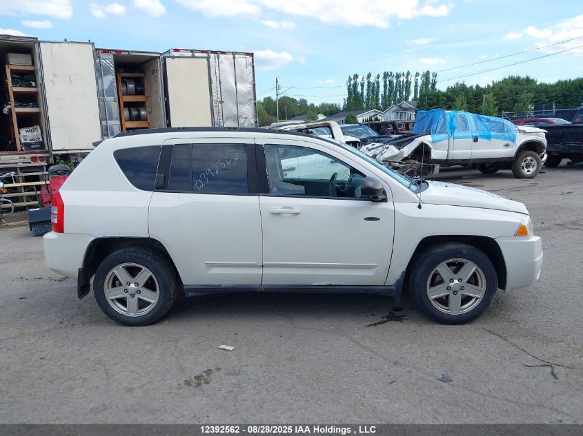 2010 Jeep Compass Sport/North VIN: 1J4NF4FBXAD520702 Lot: 12392562