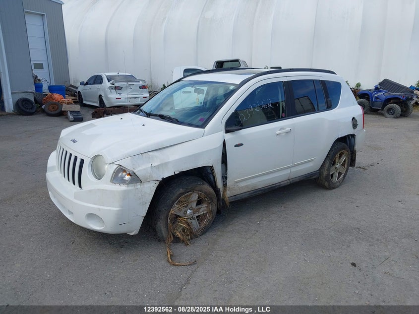 1J4NF4FBXAD520702 2010 JEEP COMPASS photo no. 2
