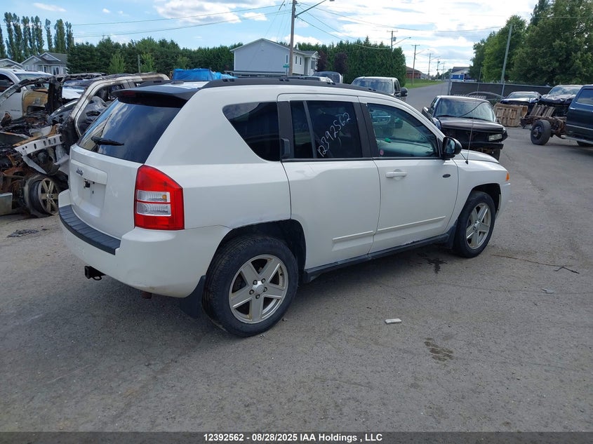 1J4NF4FBXAD520702 2010 JEEP COMPASS photo no. 4