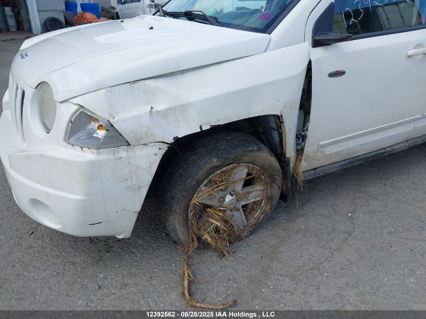 2010 Jeep Compass Sport/North VIN: 1J4NF4FBXAD520702 Lot: 12392562