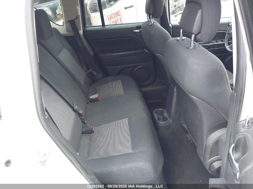 2010 Jeep Compass Sport/North VIN: 1J4NF4FBXAD520702 Lot: 12392562