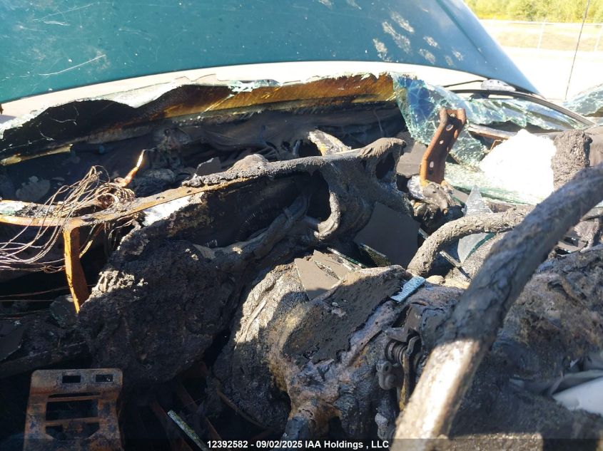 2000 GMC Sierra 1500 Sl/Sle VIN: 1GTEC14W6YE160786 Lot: 12392582