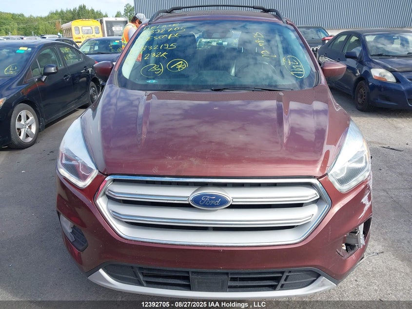 1FMCU9H9XJUB32195 2018 FORD ESCAPE photo no. 13