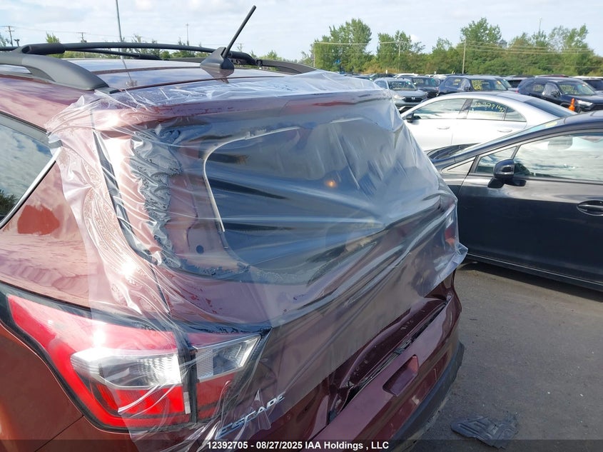 1FMCU9H9XJUB32195 2018 FORD ESCAPE photo no. 22