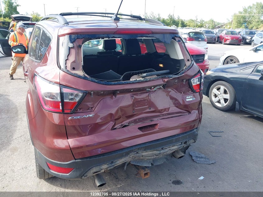 1FMCU9H9XJUB32195 2018 FORD ESCAPE photo no. 6