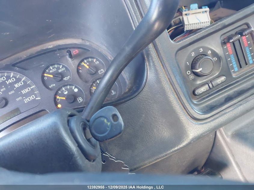 2005 Chevrolet Silverado 3500 Ls/Lt VIN: 1GCJK33215F880563 Lot: 12392955