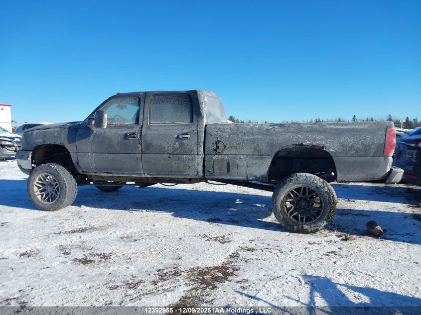 2005 Chevrolet Silverado 3500 Ls/Lt VIN: 1GCJK33215F880563 Lot: 12392955