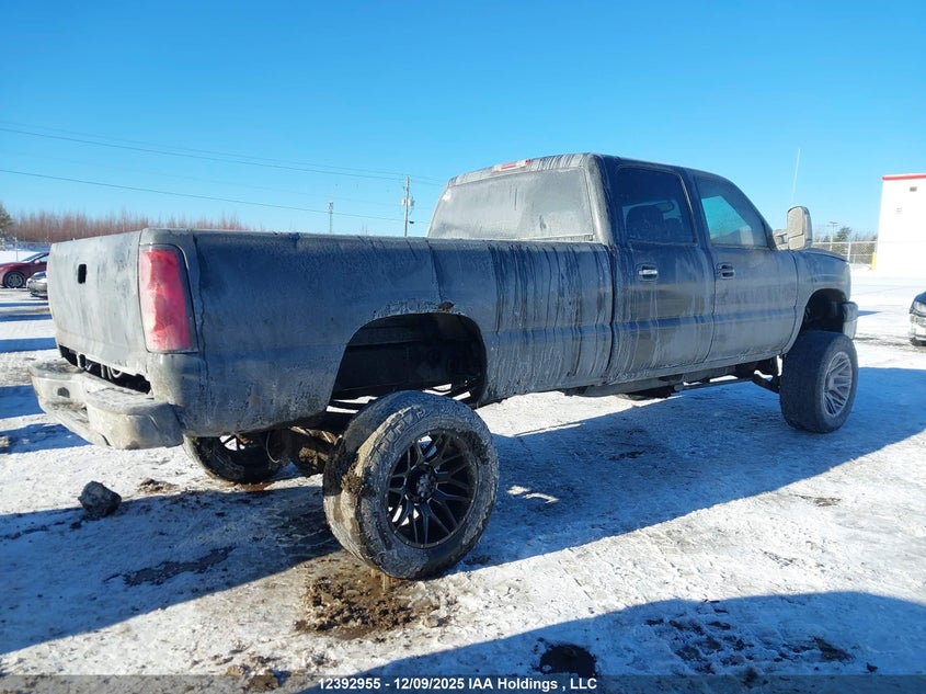 1GCJK33215F880563 2005 CHEVROLET SILVERADO photo no. 4