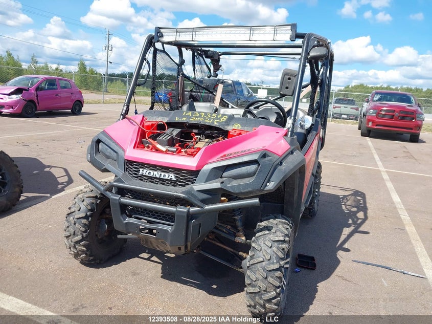 2018 Honda Sxs1000 M5 VIN: 1HFVE0445J4200215 Lot: 12393508