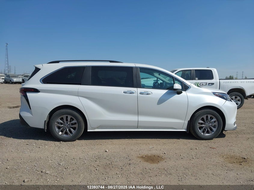 5TDGRKEC8SS236916 2025 TOYOTA SIENNA photo no. 14