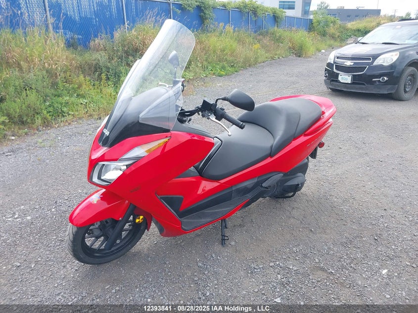 MLHNF0425F5100023 2015 HONDA NS photo no. 2