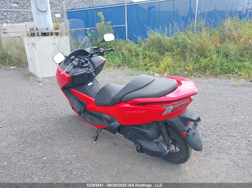 MLHNF0425F5100023 2015 HONDA NS photo no. 3
