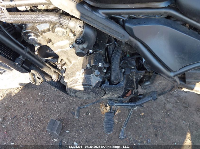 2025 Honda Cmx500 A VIN: MLHPC5660S5800170 Lot: 12394291