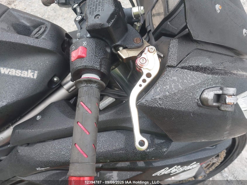 JKAEXEE10CDA03524 2012 KAWASAKI NINJA photo no. 18
