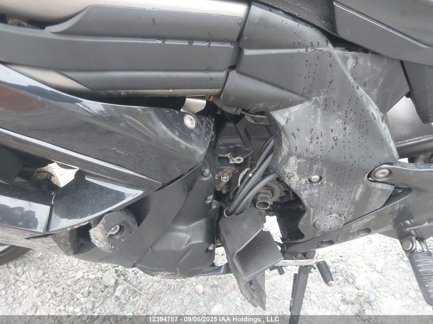 JKAEXEE10CDA03524 2012 KAWASAKI NINJA photo no. 9