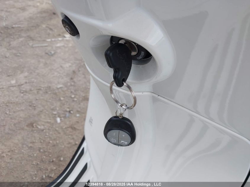 2022 Vespa Primavera/Sprint 150 VIN: ZAPM818G8N5802595 Lot: 12394818