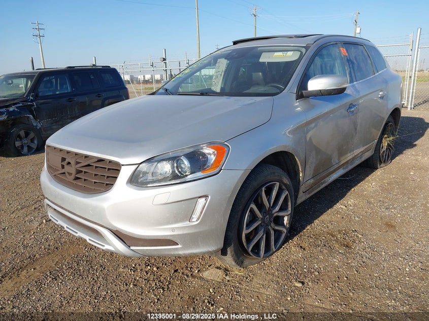 YV4612RK0G2840671 2016 VOLVO XC60 photo no. 2