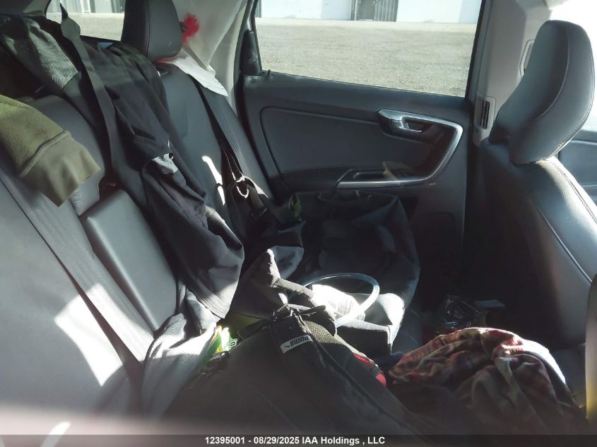 2016 Volvo Xc60 T5 Special Edition Premier VIN: YV4612RK0G2840671 Lot: 12395001