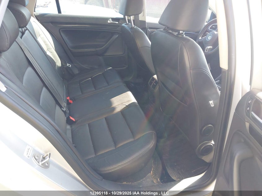 2012 Volkswagen Golf 2.0 Tdi Comfortline/2.0 Tdi Highline VIN: 3VWML7AJ0CM652396 Lot: 12395118