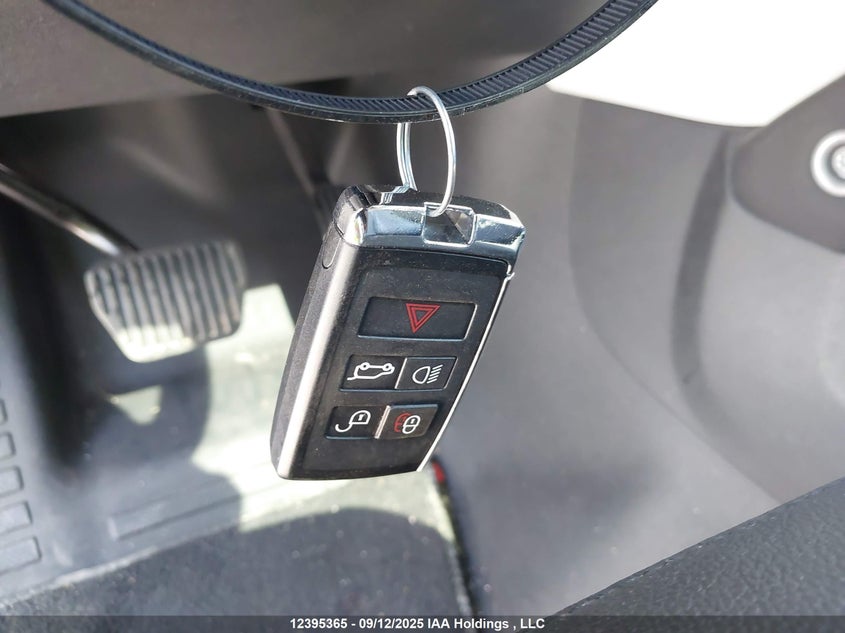 2023 Land Rover Defender 110 S VIN: SALEJ7EX8P2144842 Lot: 12395365