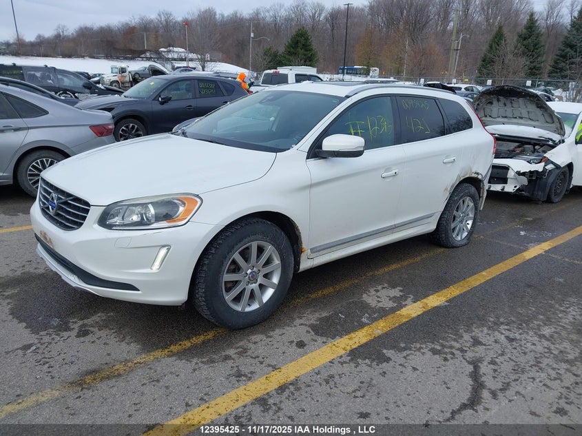 YV4902RK9F2628513 2015 VOLVO  photo no. 2