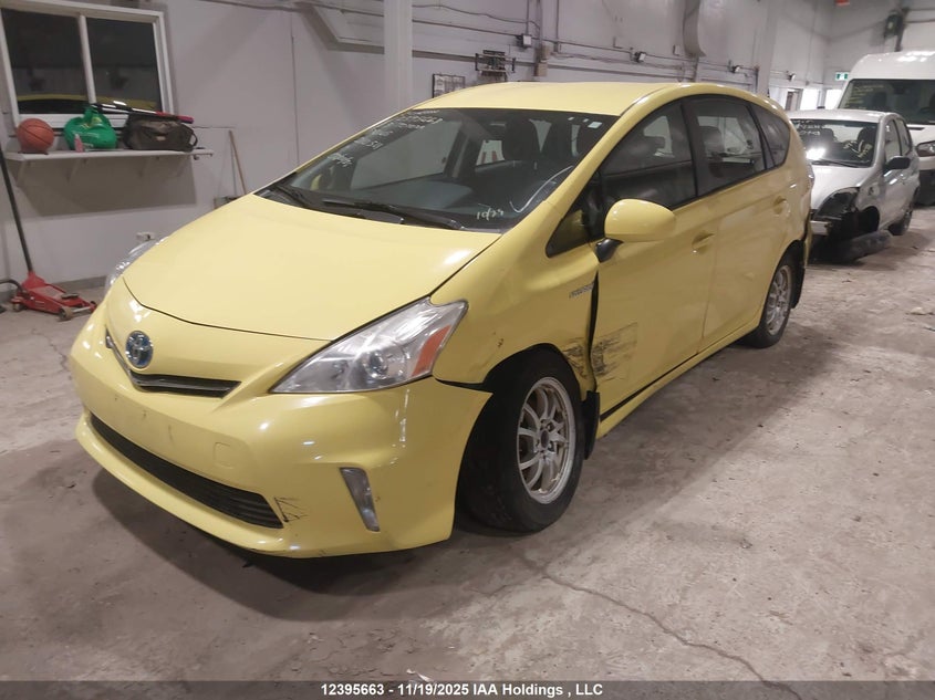 JTDZN3EU7D3210511 2013 TOYOTA PRIUS V (+) photo no. 2