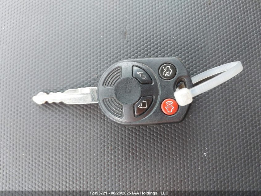 2011 Mazda Tribute I VIN: 4F2CY0C77BKM04242 Lot: 12395721