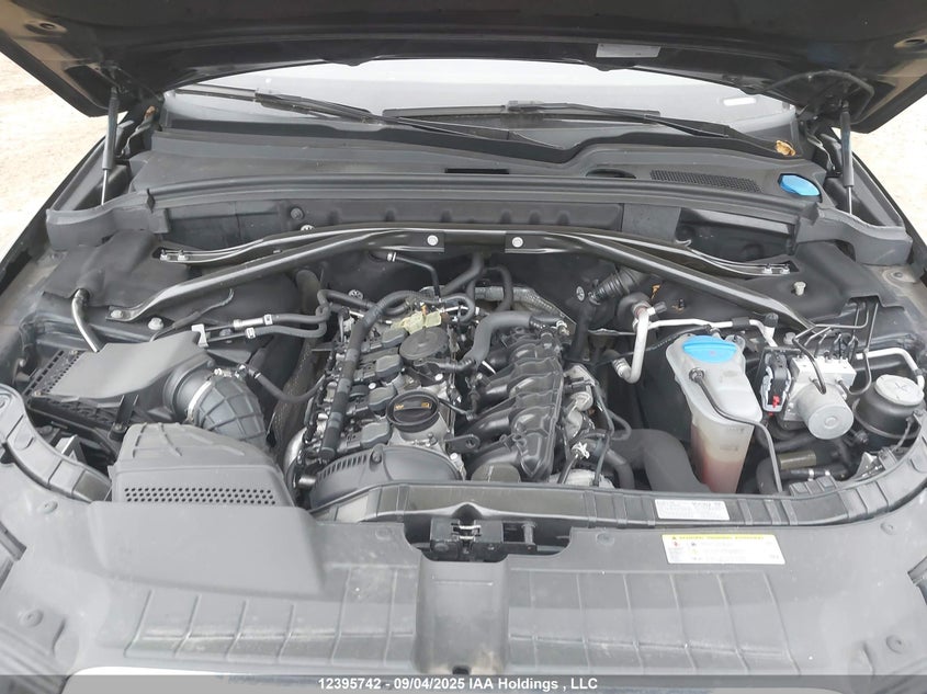 WA1LFCFP1CA068852 2012 AUDI Q5 photo no. 10