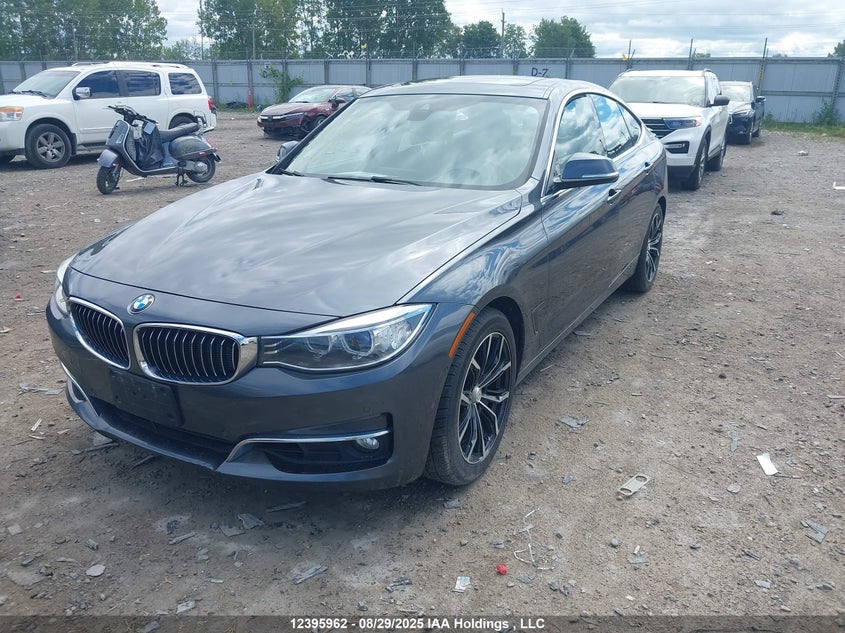 WBA8Z5C56GG500627 2016 BMW 3ER photo no. 2