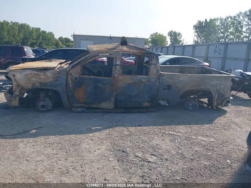 1GC4YNEY1NF134672 2022 CHEVROLET SILVERADO photo no. 13