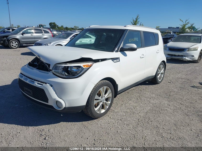 KNDJP3A58F7233359 2015 KIA SOUL photo no. 2