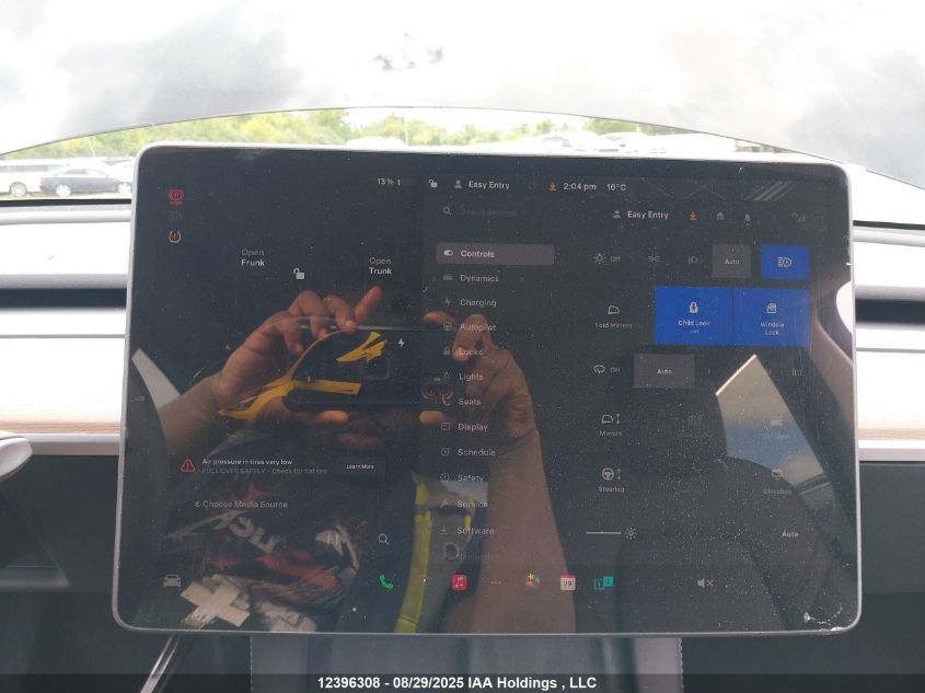 2025 Tesla Model Y VIN: 7SAYGDEE0SF317942 Lot: 12396308