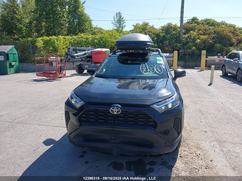 2T3R1RFV6NC318205 2022 TOYOTA RAV 4 photo no. 13