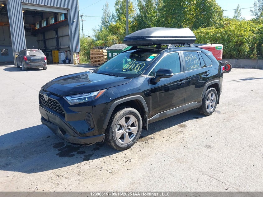 2T3R1RFV6NC318205 2022 TOYOTA RAV 4 photo no. 2