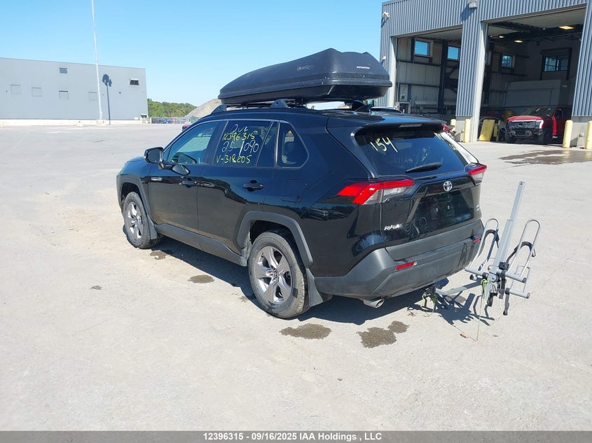 2T3R1RFV6NC318205 2022 TOYOTA RAV 4 photo no. 3