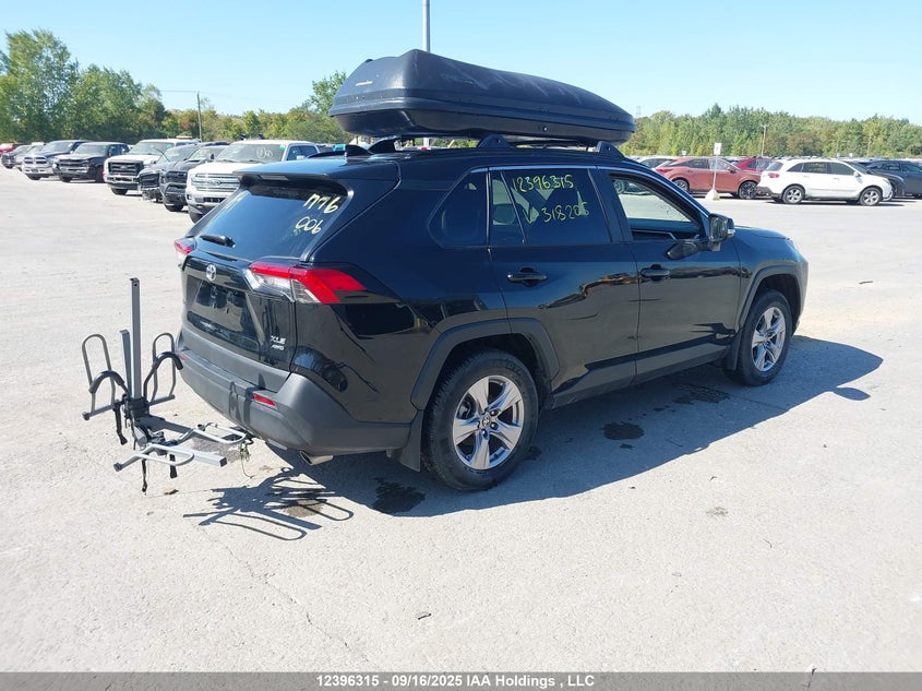 2T3R1RFV6NC318205 2022 TOYOTA RAV 4 photo no. 4
