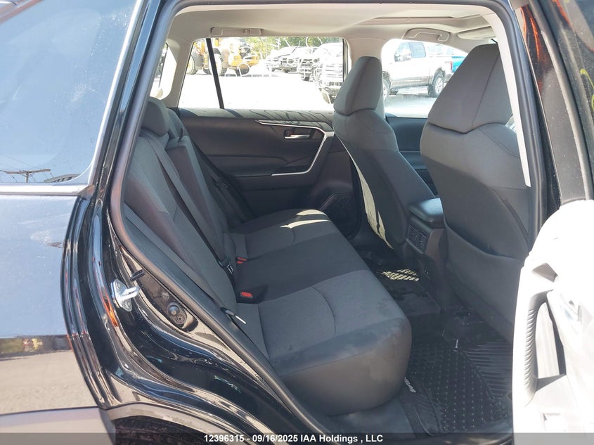 2T3R1RFV6NC318205 2022 TOYOTA RAV 4 photo no. 8