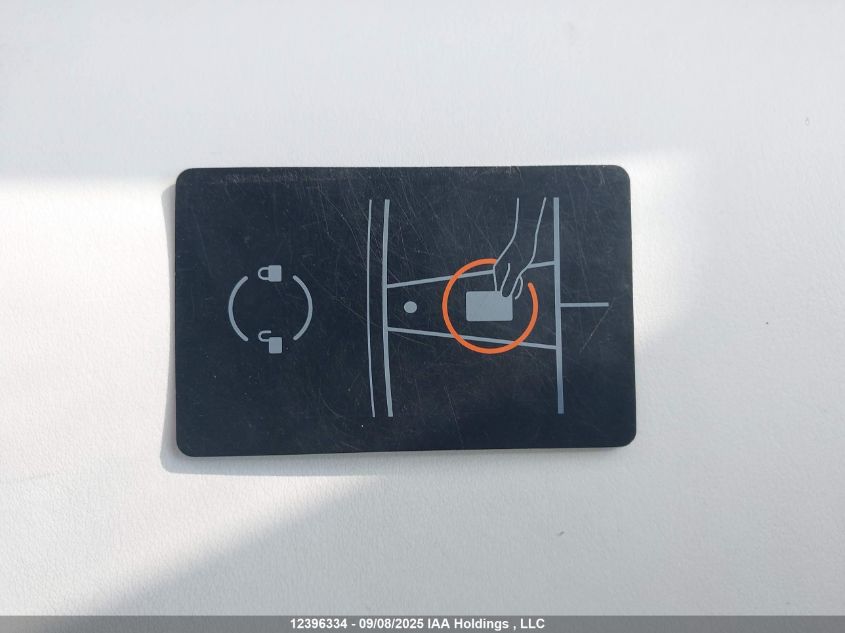 2022 Tesla Model Y Long Range VIN: 7SAYGAEE0NF530814 Lot: 12396334